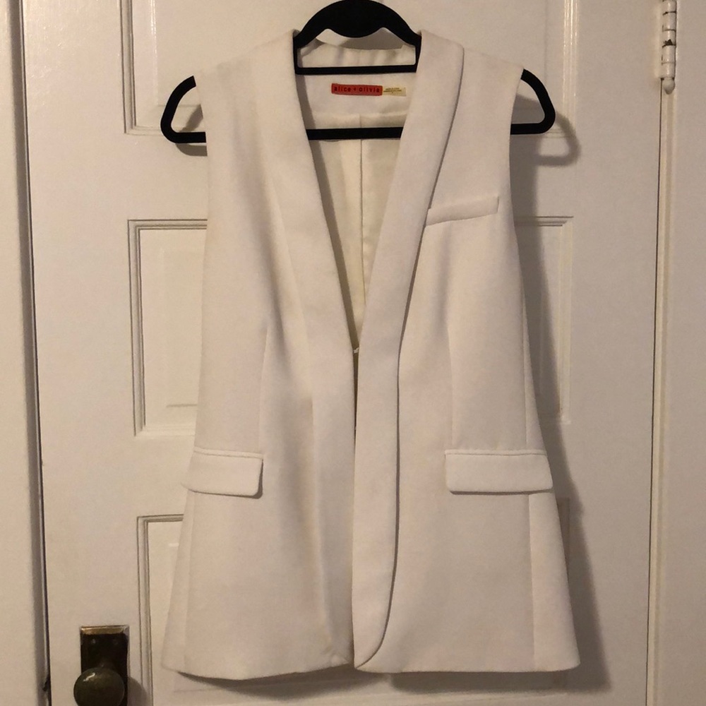 White designer vest Alice + Olivia
